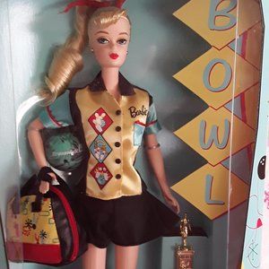 1997 BOWLING CHAMP BARBIE MATTEL RETRO COLLECTOR